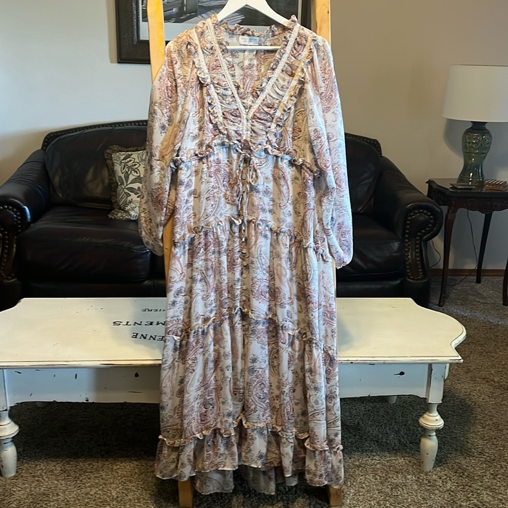 Dress Forum Tan Tie Front Long Sleeve Button Maxi Dress Medium